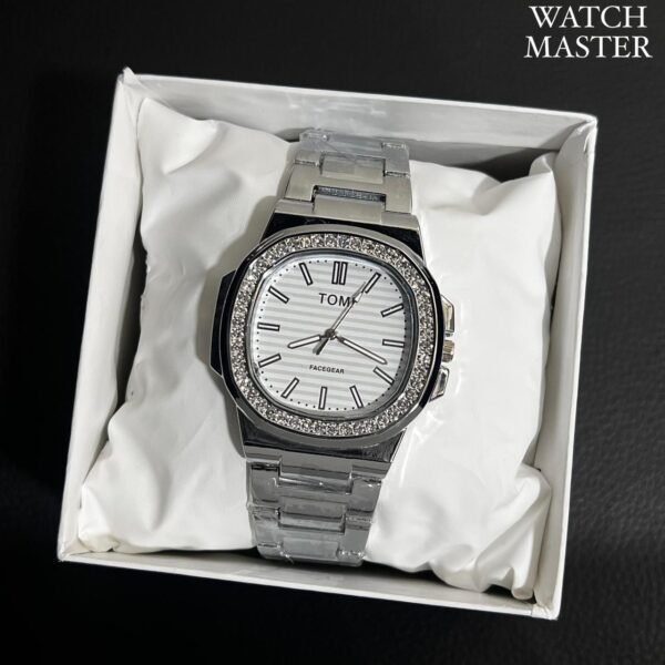 8.Tomi Hilfliger Copy