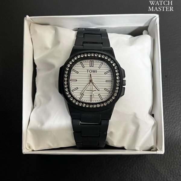 8.Tomi Hilfliger Copy