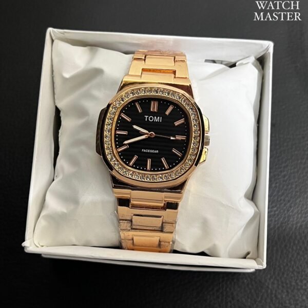 8.Tomi Hilfliger Copy