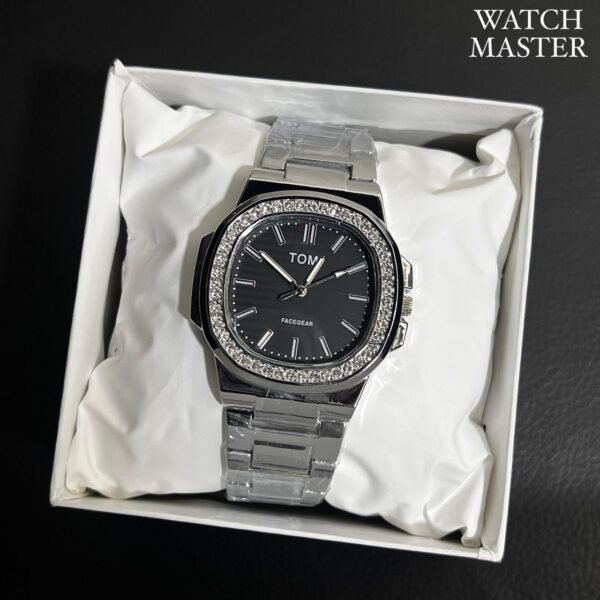 8.Tomi Hilfliger Copy