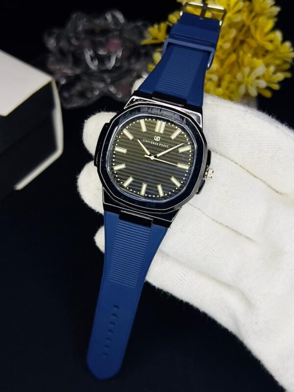 12.Universal Point Octavia