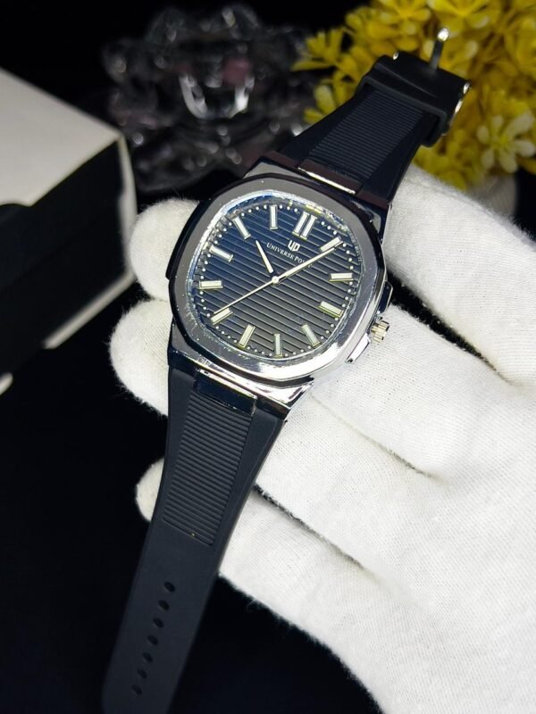 12.Universal Point Octavia